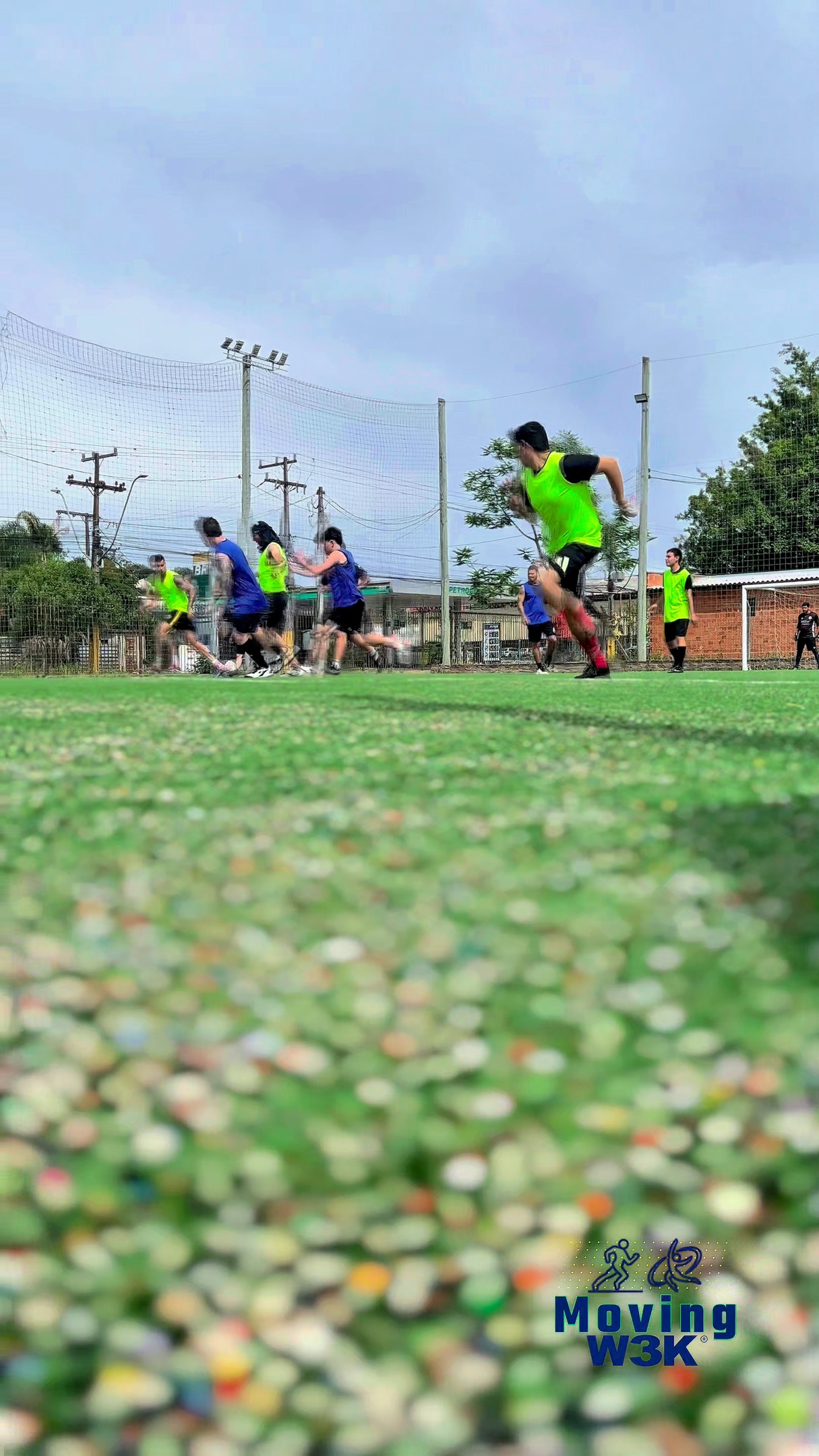 O Moving W3K nasceu com o propósito de promover integração, bem-estar e espírito de equipe entre os colaboradores. 💙 Durante as últimas semanas, times formados por colegas de diferentes áreas mostraram garra, trabalho em equipe e muita energia nas quadras da Orange, em São Leopoldo/RS. O resultado? Grandes jogos, risadas, superação e momentos que fortaleceram…
